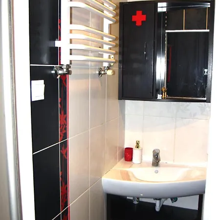 Fifi Rifi Locallifeapt Kazimierz, Wifi Διαμέρισμα Krasków